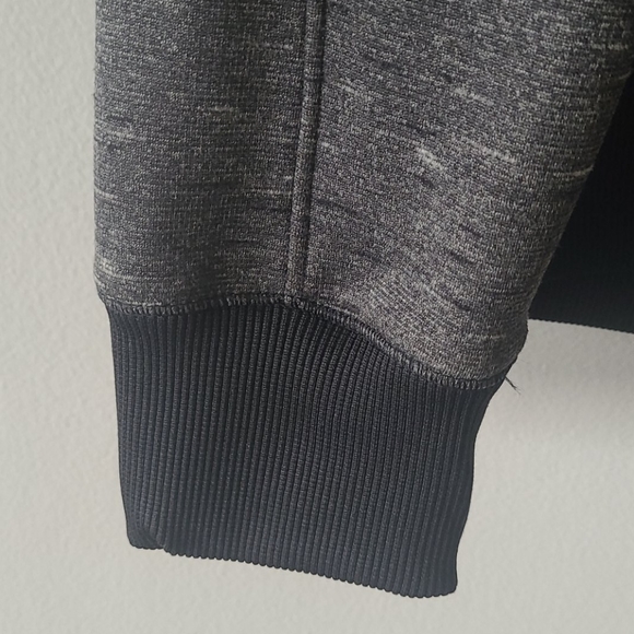 Under Armour Hoodie - Picture 3 of 4